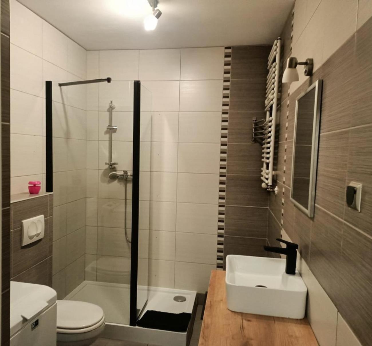 Ferienwohnung Zielone Tarasy Z Ogrodkiem Kolberg Exterior foto
