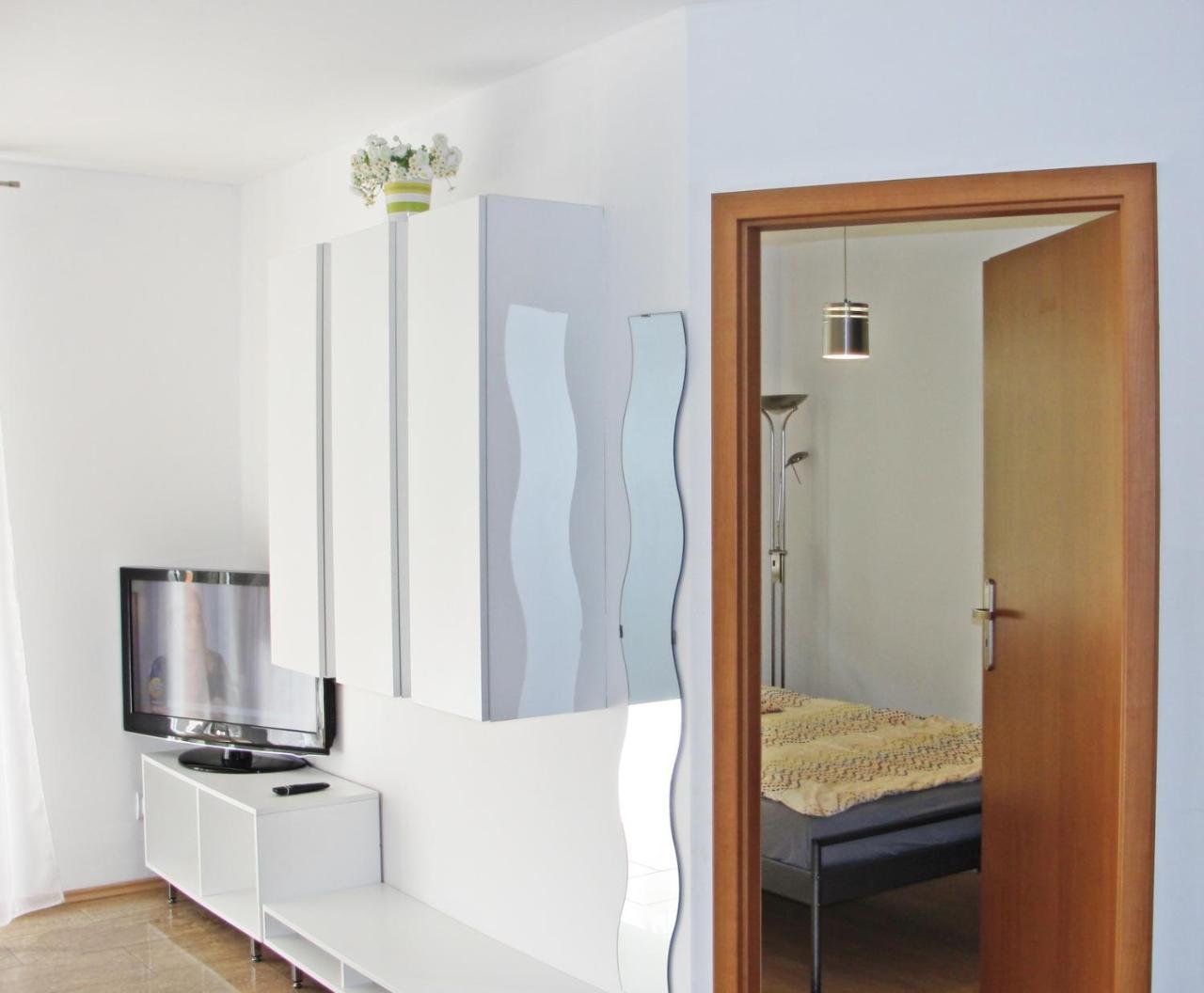 Ferienwohnung Zielone Tarasy Z Ogrodkiem Kolberg Exterior foto